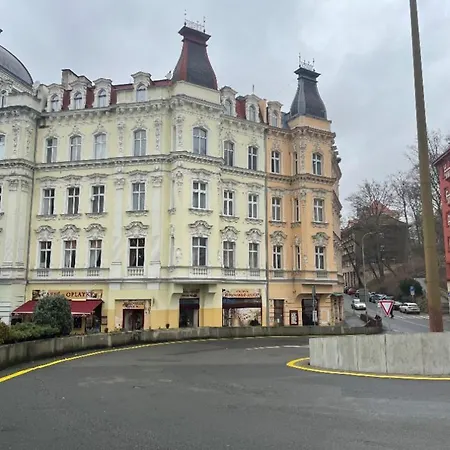 Apartman Diana Karlovy Vary Exterior photo